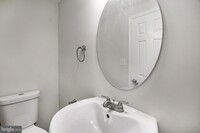 708 N Duncan St photo'