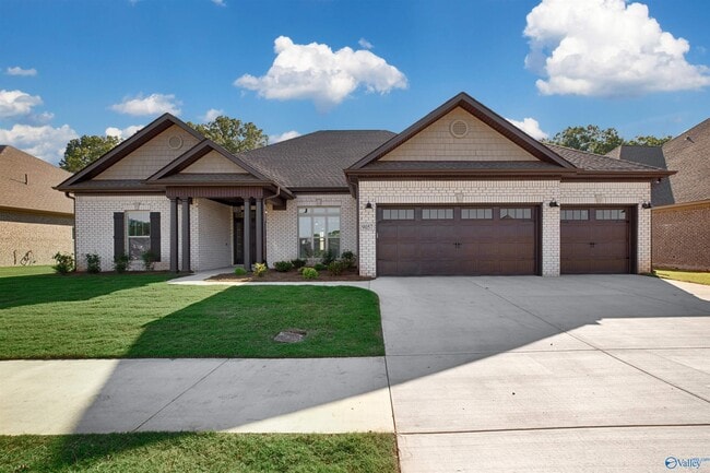 9057 Redstone Square Dr in Huntsville, AL - Building Photo - Building Photo