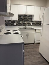 1232 Cavender Dr, Unit 222 in Hurst, TX - Building Photo - Building Photo