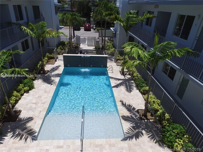 property at 315 S Shore Dr