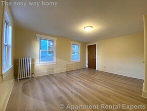 153 Hamilton St in Cambridge, MA - Building Photo - Building Photo