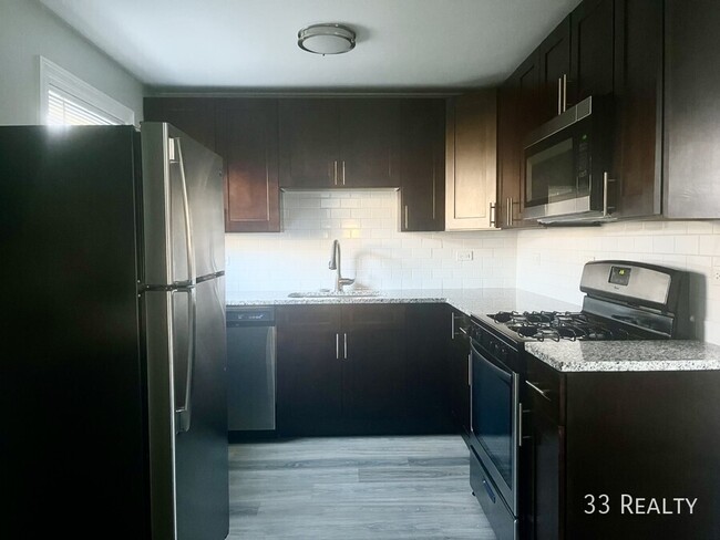 504 Basil Rd in Lake Bluff, IL - Building Photo - Building Photo