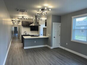 1040 S Malott St, Unit Unit B in Sheridan, IN - Building Photo - Building Photo