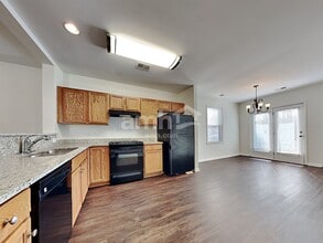 413 Verbena Ave in Summerville, SC - Foto de edificio - Building Photo