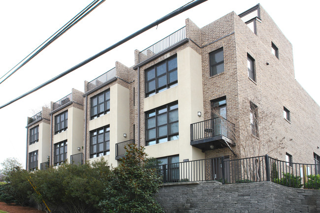 Justice Square Townhomes in Columbia, SC - Foto de edificio - Building Photo