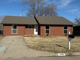 2416 Haskell St in Wichita, KS - Building Photo