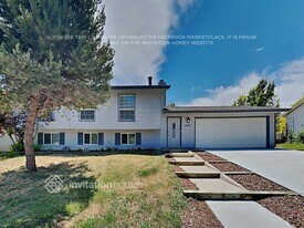 4373 S Beech Way in Morrison, CO - Building Photo