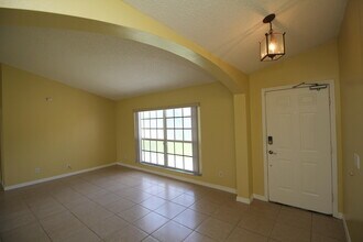 709 Rostock Cir NW in Palm Bay, FL - Building Photo - Building Photo
