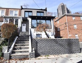 332 Undercliff Ave in Edgewater, NJ - Building Photo