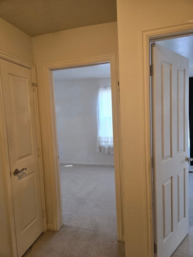 property at 862 Simondi Ave