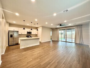 6514 E Via Arroyo Azul in Tucson, AZ - Building Photo - Building Photo