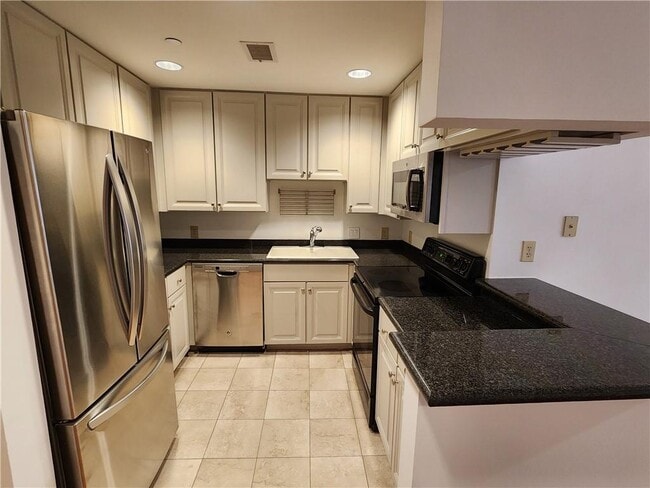 property at 195 14th St NE