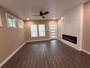 717-719 Augusta Ave in Tyler, TX - Building Photo - Building Photo