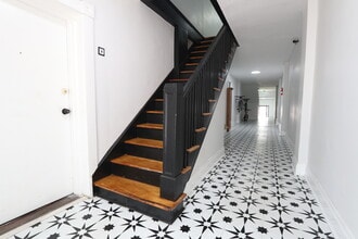 Bank Flats in Memphis, TN - Foto de edificio - Building Photo