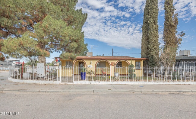 property at 201 Foster Dr