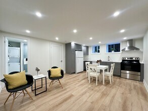 272 High Park Ave in Toronto, ON - Building Photo - Building Photo