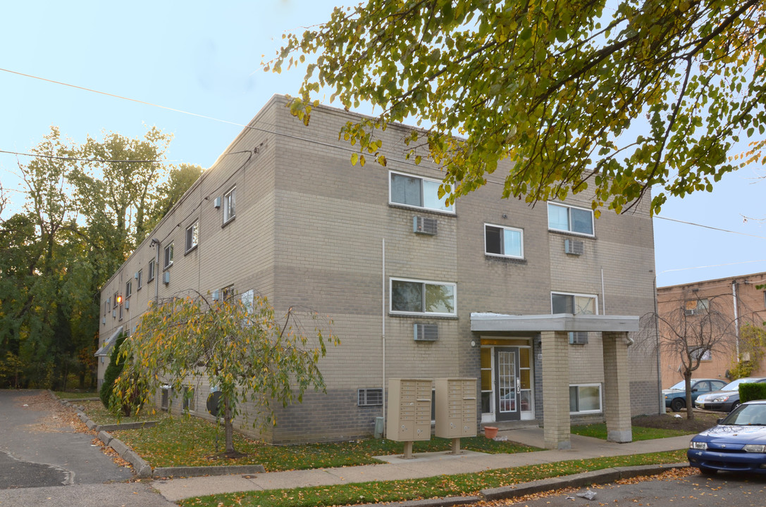 Afton Park Apartments in Philadelphia, PA - Building Photo