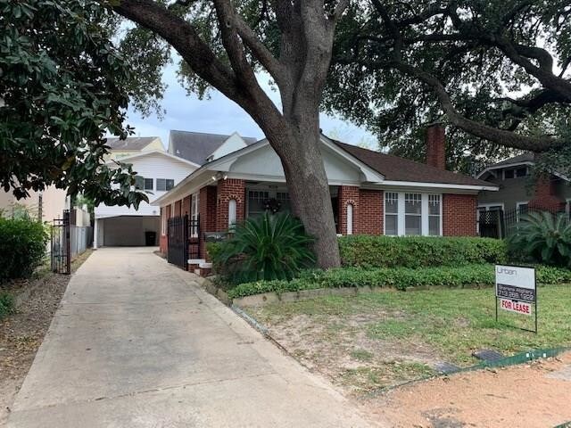 2500 Mandell St in Houston, TX - Building Photo