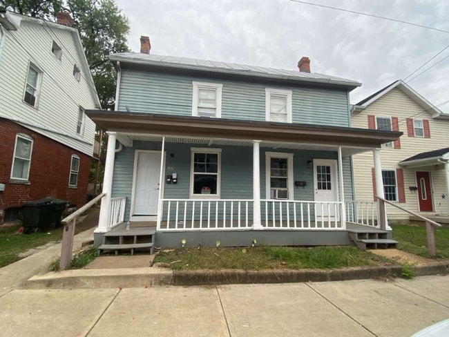 428 Jonathan St