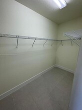 10250-10266 302 in Doral, FL - Building Photo - Building Photo