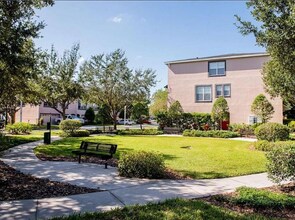 2564 Middleton Grove Dr in Brandon, FL - Building Photo - Building Photo