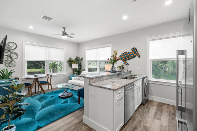 249 8th Ave N, Unit 249 12 in St. Petersburg, FL - Building Photo - Building Photo