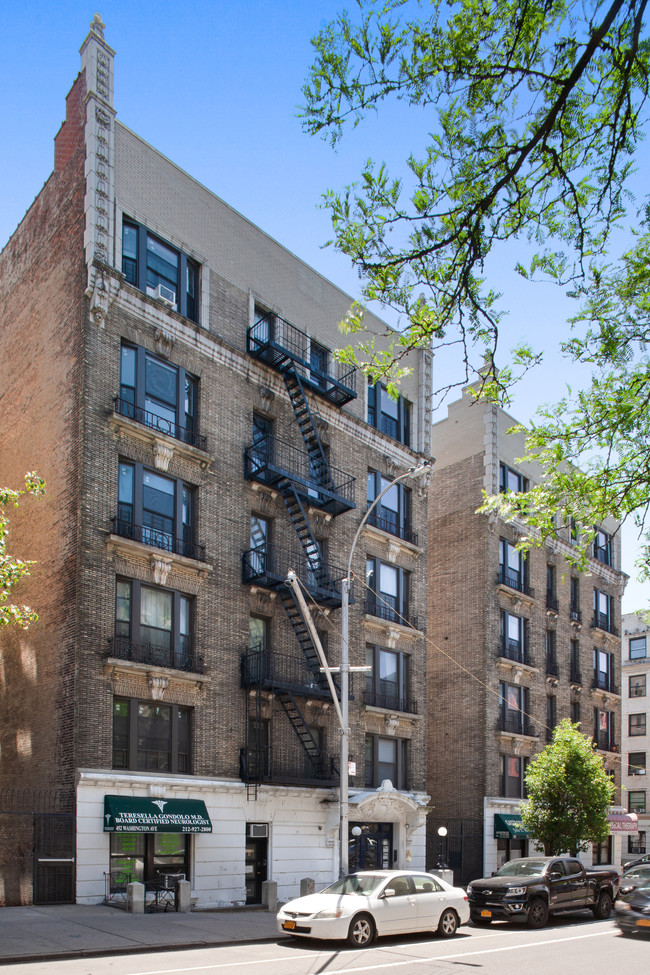 446-452 Fort Washington Ave in New York, NY - Building Photo - Building Photo