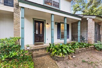 11303 Vance Jackson Rd in San Antonio, TX - Building Photo - Building Photo