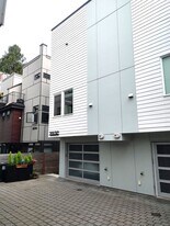 3932 1st Ave NE in Seattle, WA - Building Photo