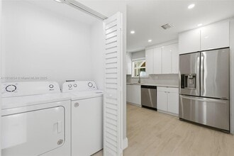 11939 SW 218th St in Goulds, FL - Building Photo - Building Photo