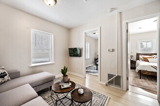 4857-1 S Fox St, Unit Unit 2 in Englewood, CO - Building Photo - Building Photo