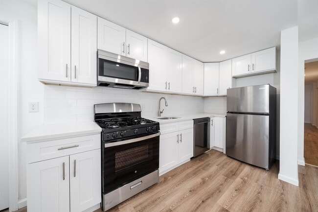property at 1116 Washington St
