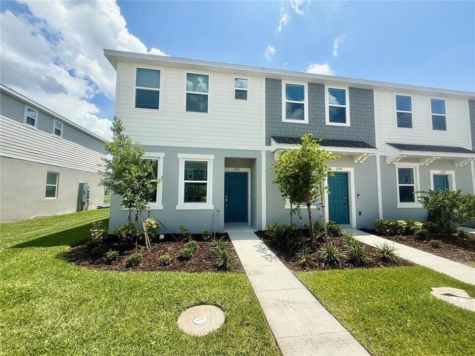 3161 Skyline Lp in Kissimmee, FL - Building Photo