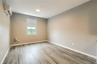 9 Steele Blvd in Berlin, CT - Building Photo - Building Photo