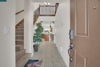 351 Coolcrest Dr in Oakley, CA - Building Photo - Building Photo