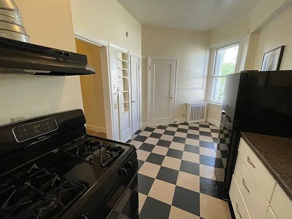 355 Columbus Ave in San Francisco, CA - Building Photo