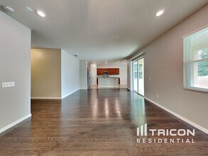 3208 Macintosh Rd in Land O Lakes, FL - Building Photo - Building Photo