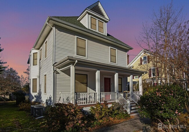 property at 9 Academy St