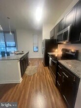 401 Race St in Philadelphia, PA - Building Photo - Building Photo