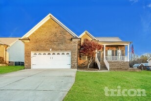 1212 Danielle Downs Ct SE in Concord, NC - Building Photo
