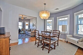 154 W Adams St, Unit 2 in Somerville, MA - Building Photo - Building Photo
