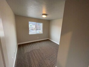 3043 N 175 E in Cedar City, UT - Building Photo - Building Photo