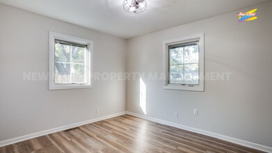 1843 N Clayton Ave in Wichita, KS - Building Photo - Building Photo