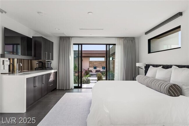 property at 4 Soaring Bird Ct