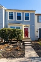 13922 Gunners Pl in Centreville, VA - Building Photo