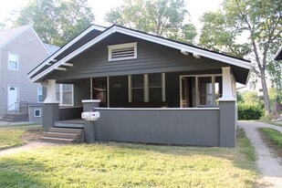 1732 Laramie St in Manhattan, KS - Building Photo