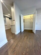 2539 W Iowa St, Unit 3 in Chicago, IL - Building Photo - Building Photo