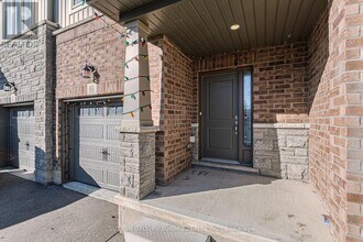 77-77 Diana Ave in Brantford, ON - Building Photo - Building Photo
