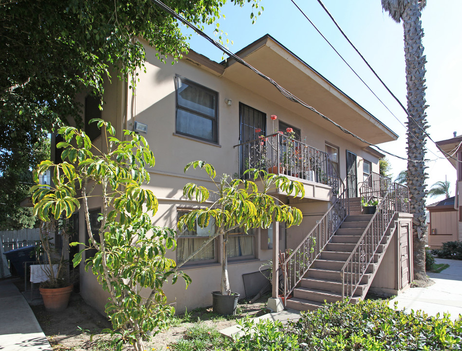 3rd Avenue Apartments in National City, CA - Building Photo