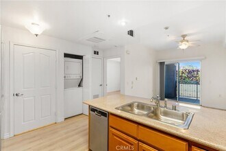 17888 Alburtis Ave, Unit A102-2 in Artesia, CA - Building Photo - Building Photo